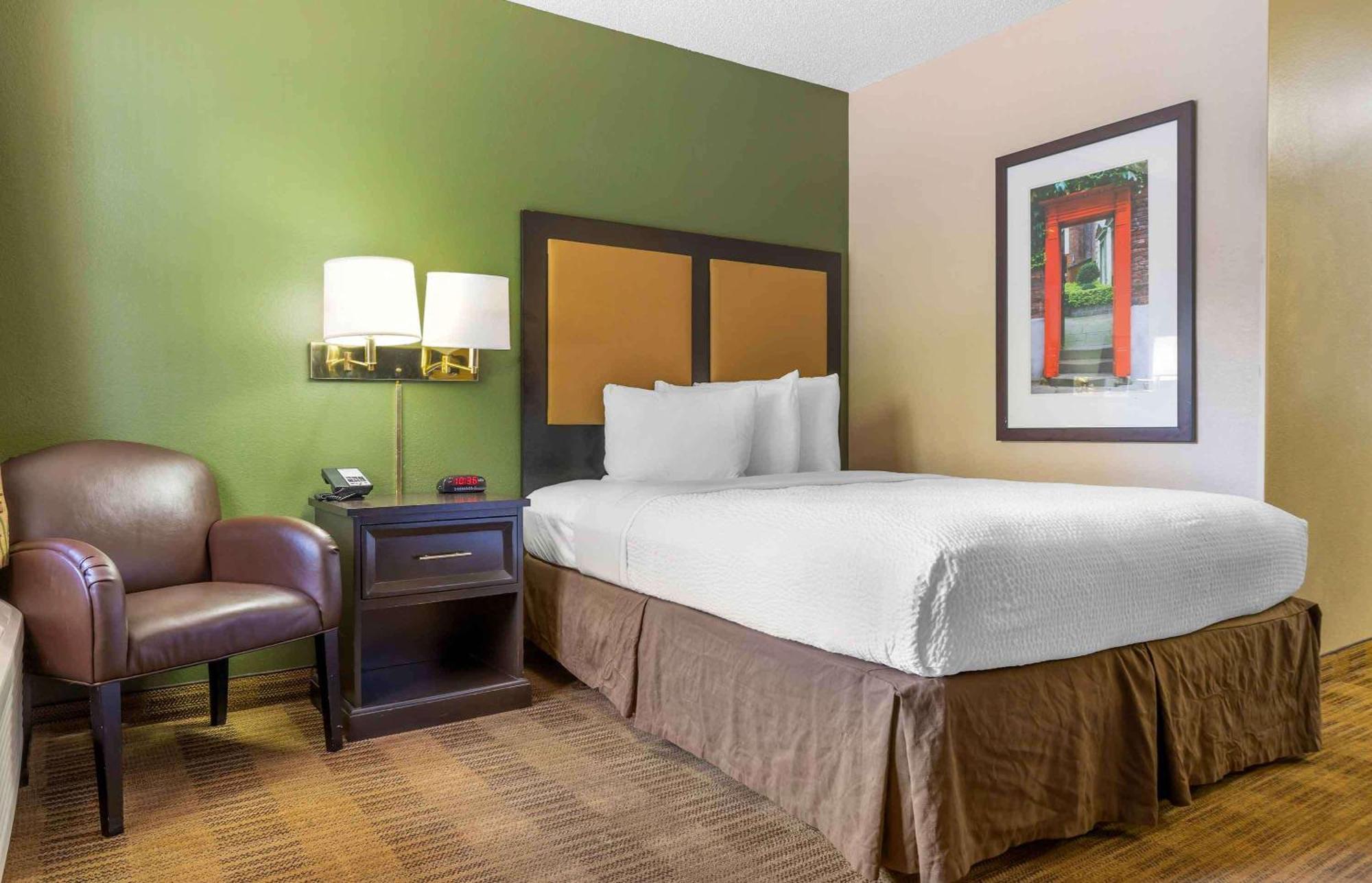 Hotel Extended America - - Dutchman Louisville-Jefferson County