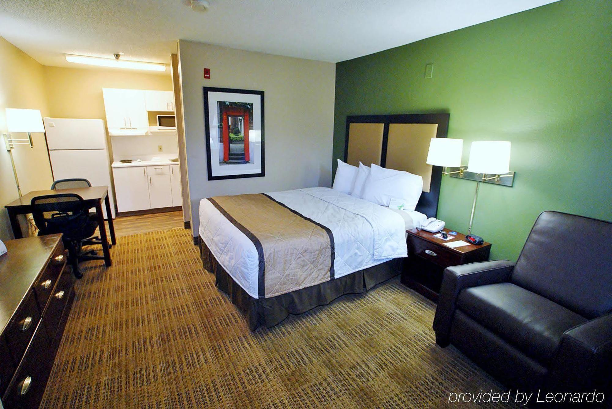 Hotel Extended America - - Dutchman Louisville-Jefferson County